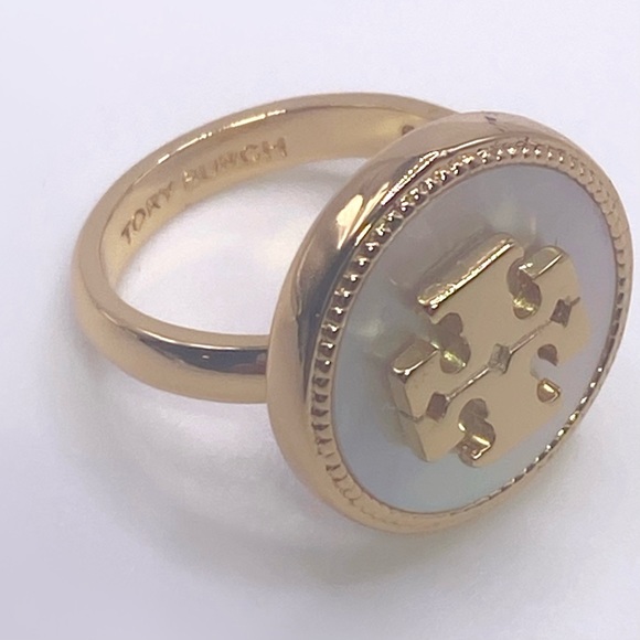 Tory Burch ring. SZ6 NWOT - Picture 3 of 3